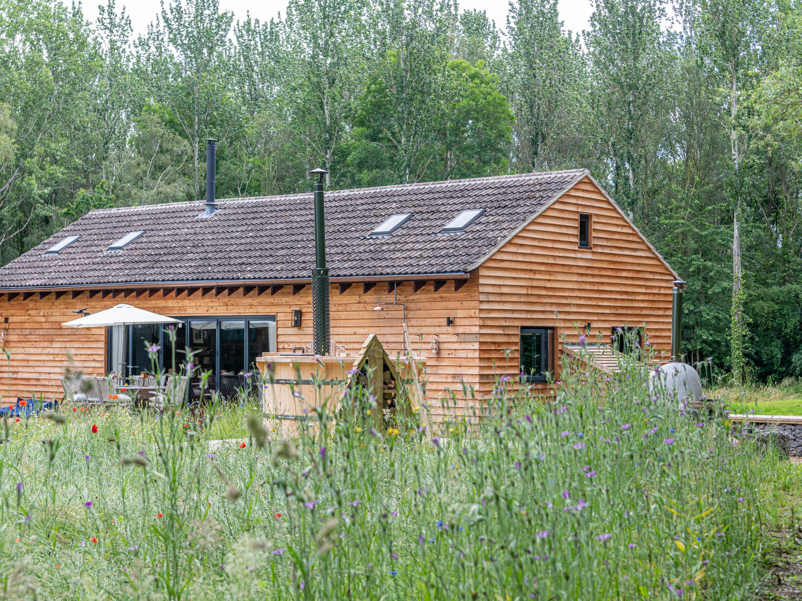 Knotting Hill Barn House