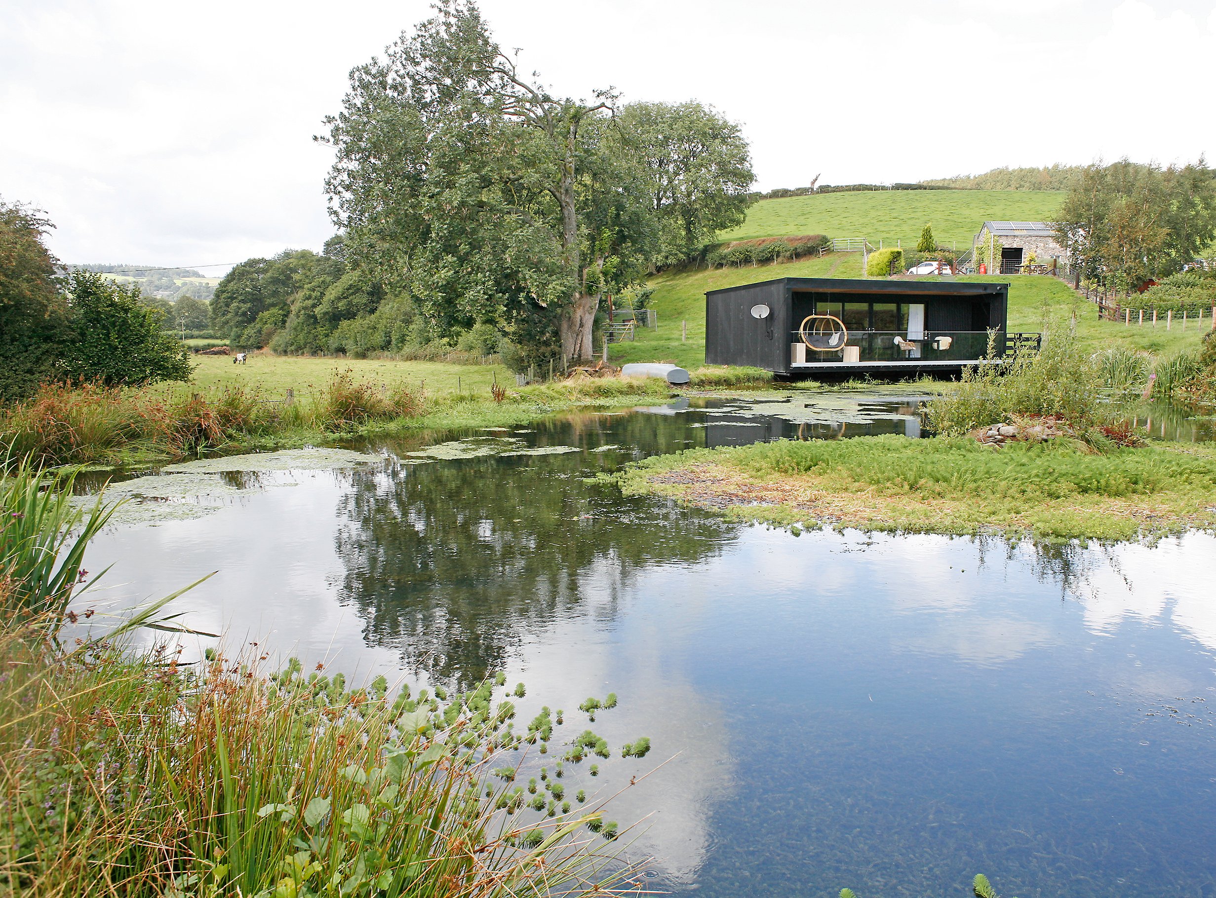 The Pond and Stars Cabin