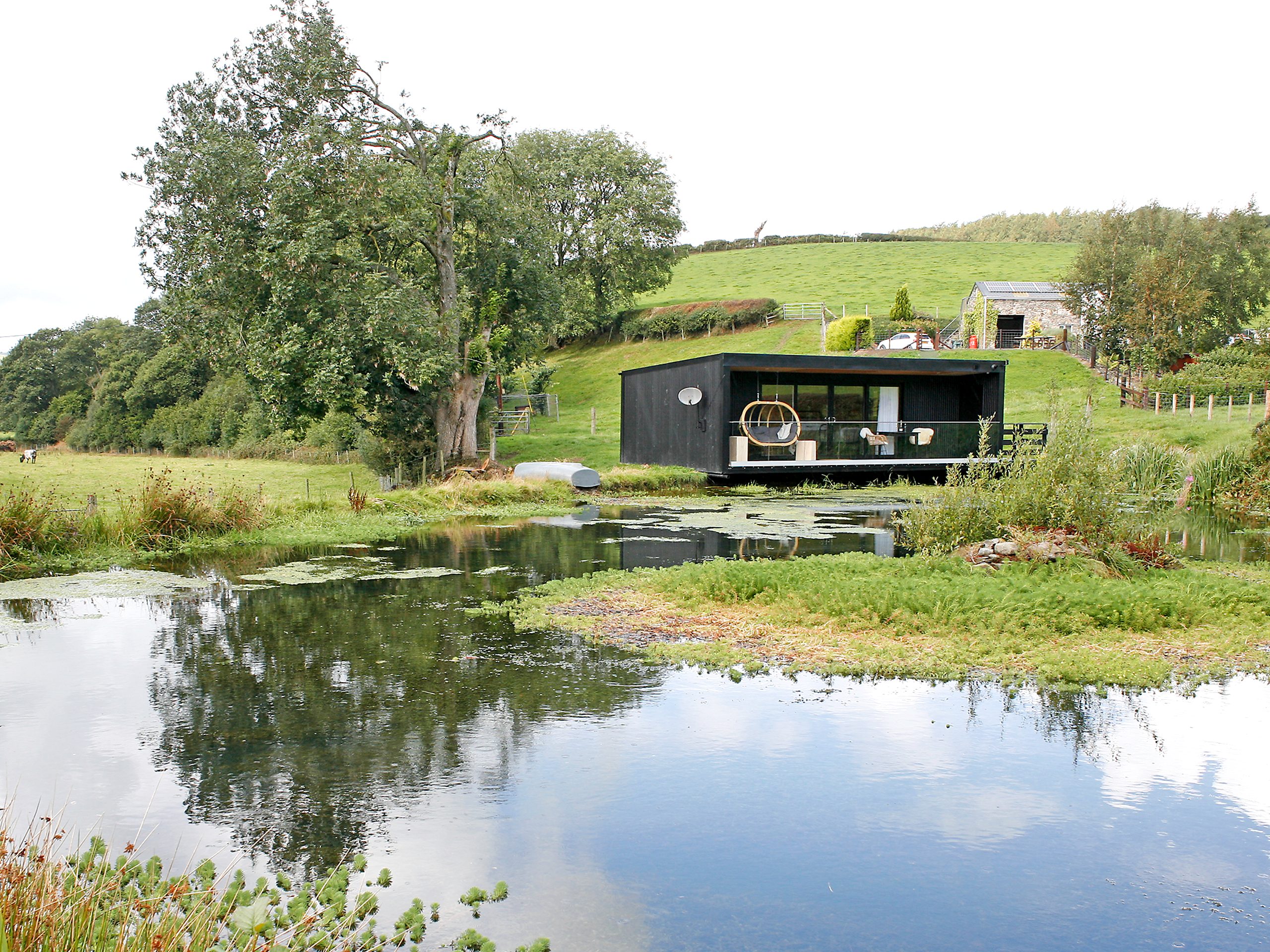 The Pond and Stars Cabin