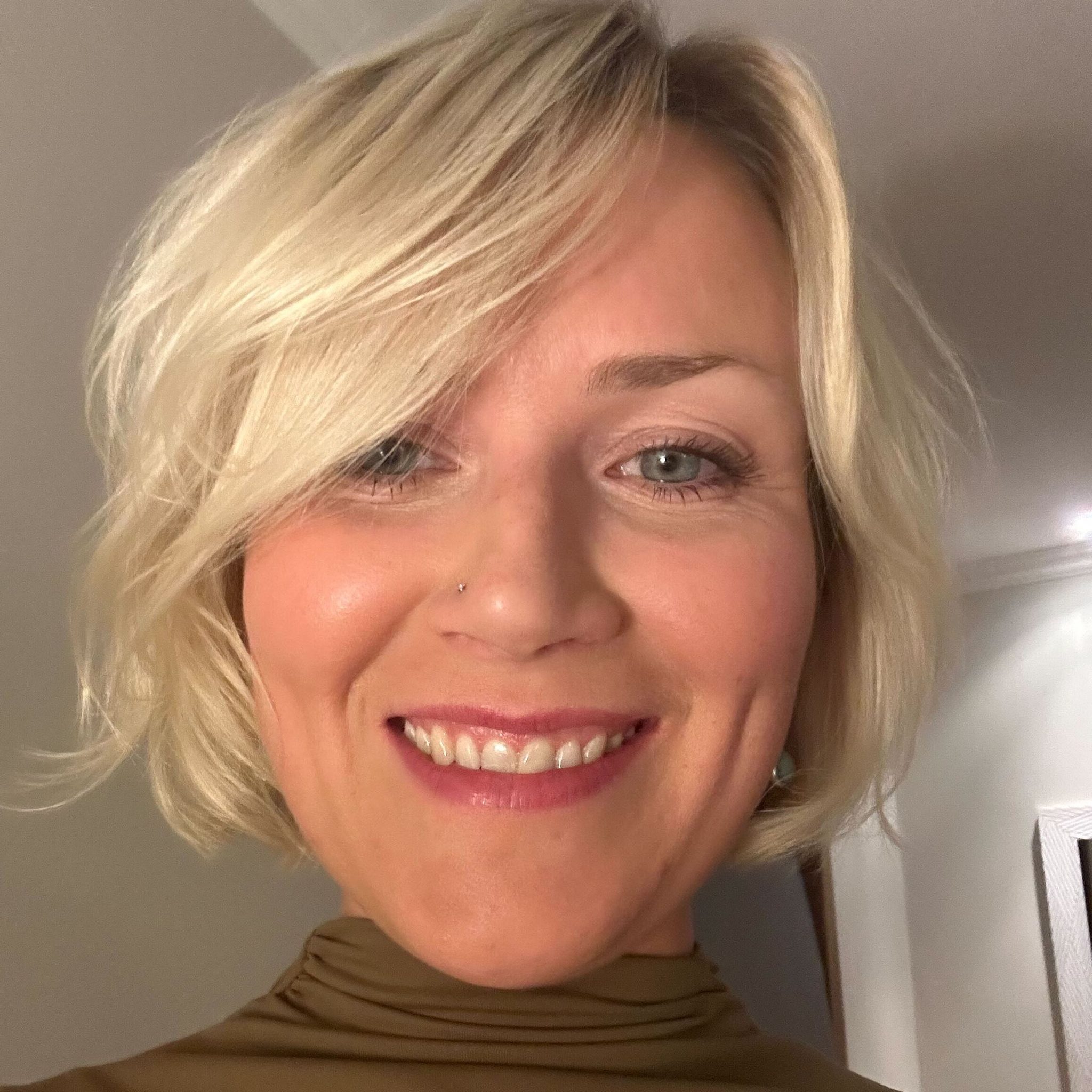 Olivia Brown headshot